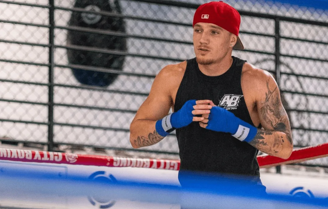 Austin Rooks Military Austin Brooks returns to action vs. Aram Avagyan in his debut for Toro ...