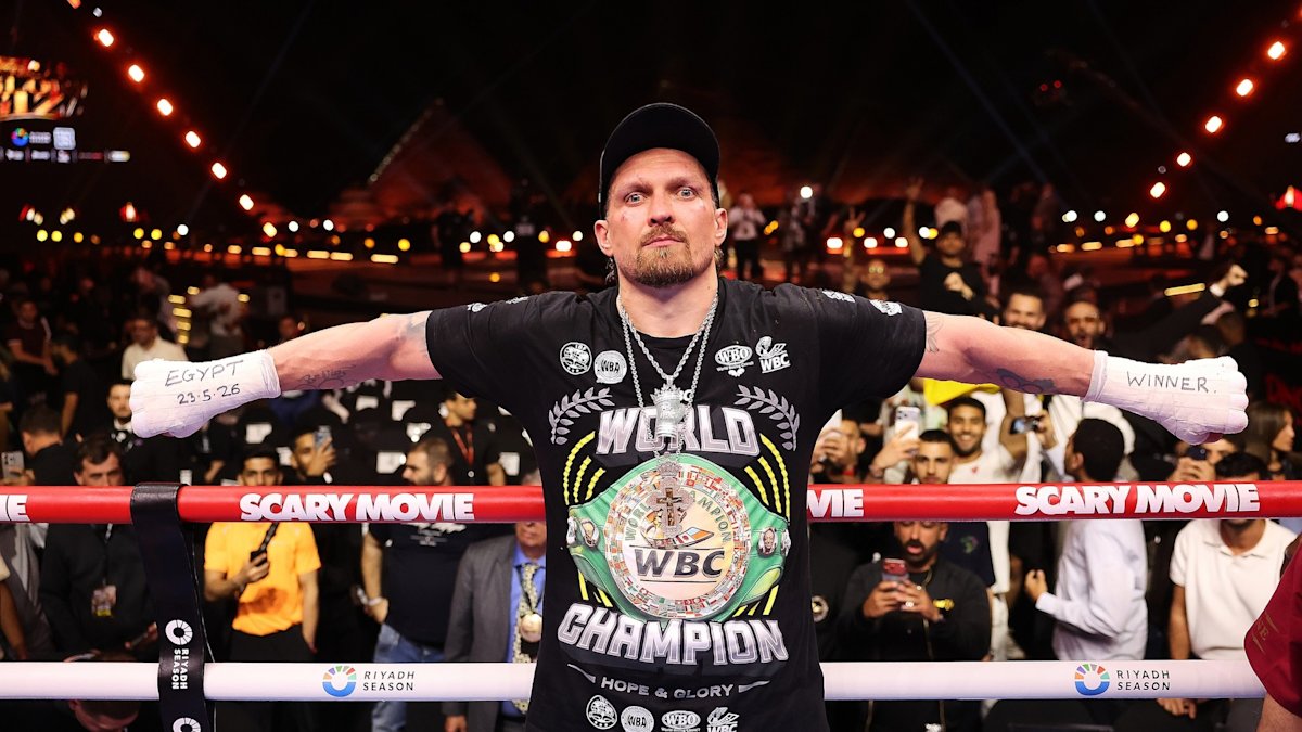 Oleksandr Usyk vacates world heavyweight titles ... but isn't retiring