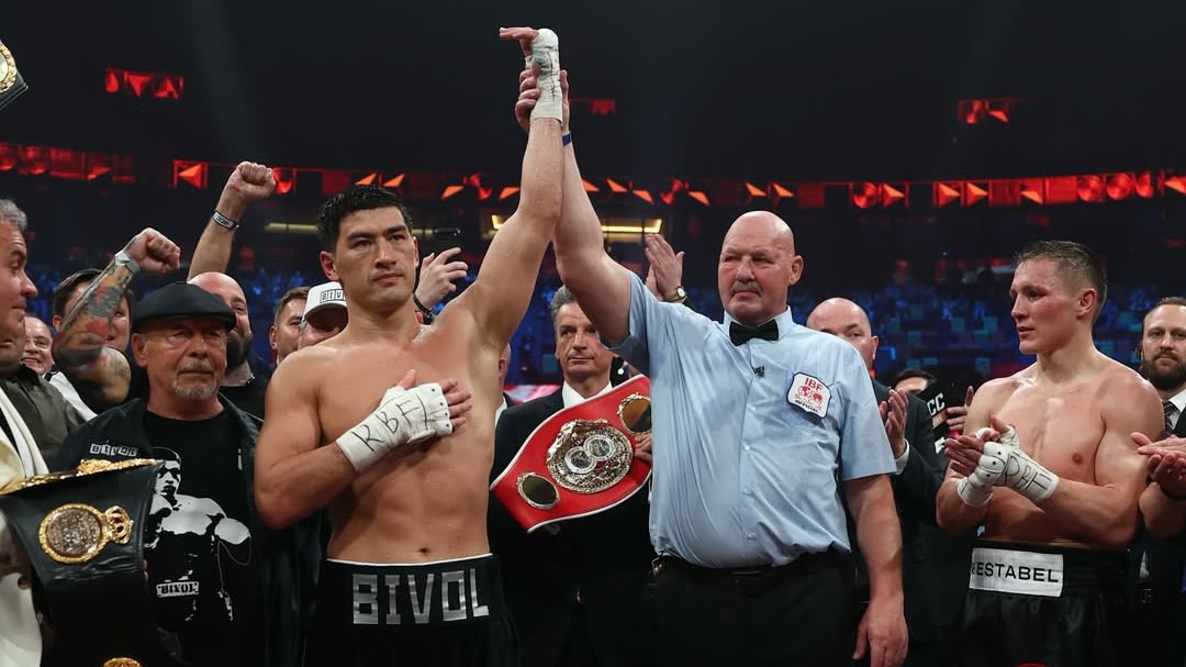 WBO orders 20-day window for Bivol, Smith to come to terms