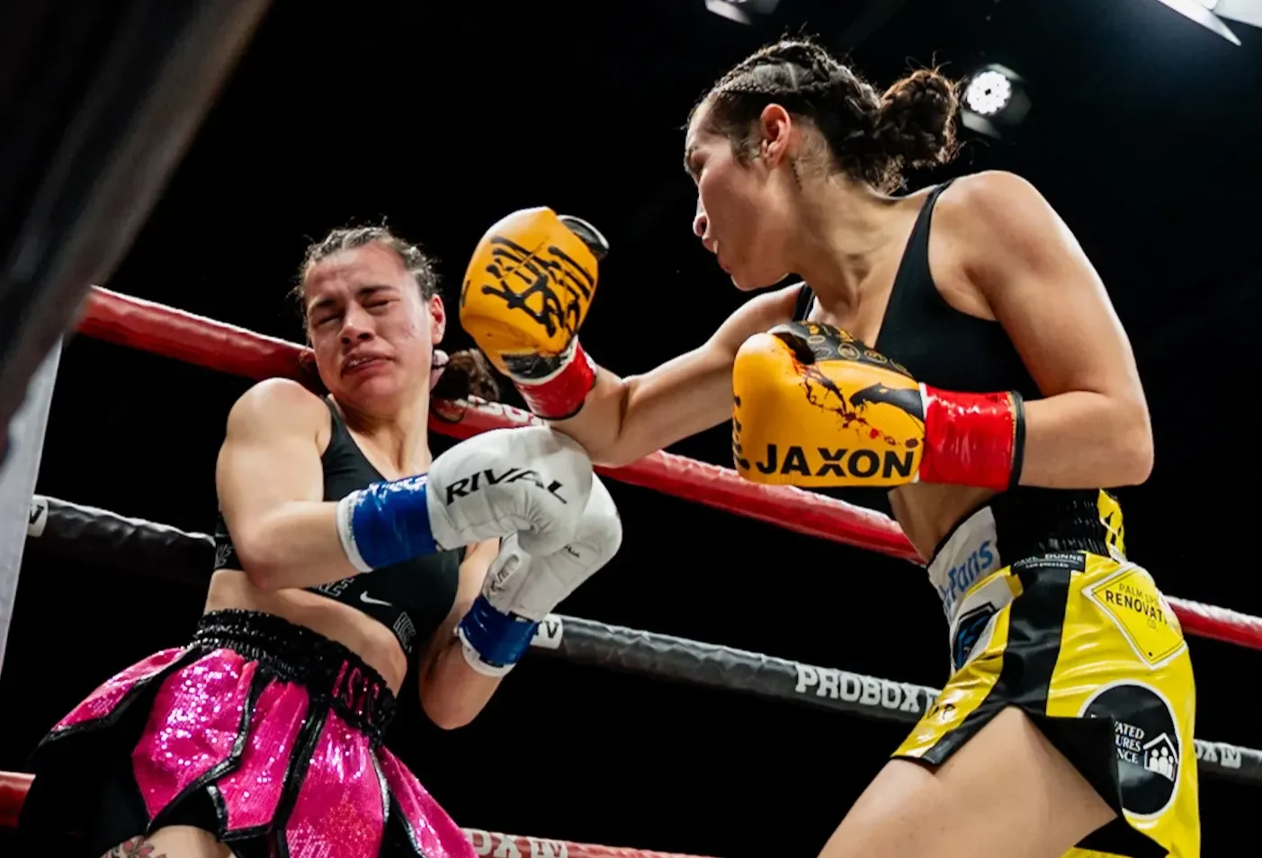 Isis Sio, 19, in coma after first-round KO loss to Jocelyn Camarillo | The Ring