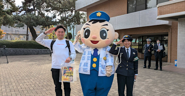 福岡県警察と西新エリアで自転車安全利用の呼びかけを実施しました!