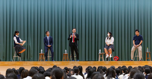 【福岡エリア】福岡女子商業高等学校で特別講演会を開催しました!