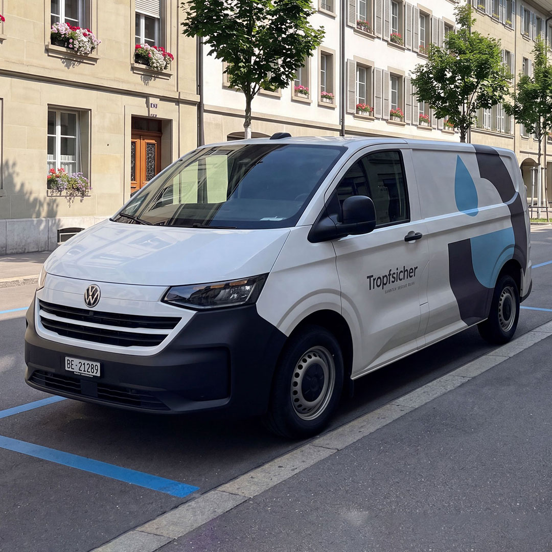 Tropfsicher Mockup Fahrzeug 1080x1080px