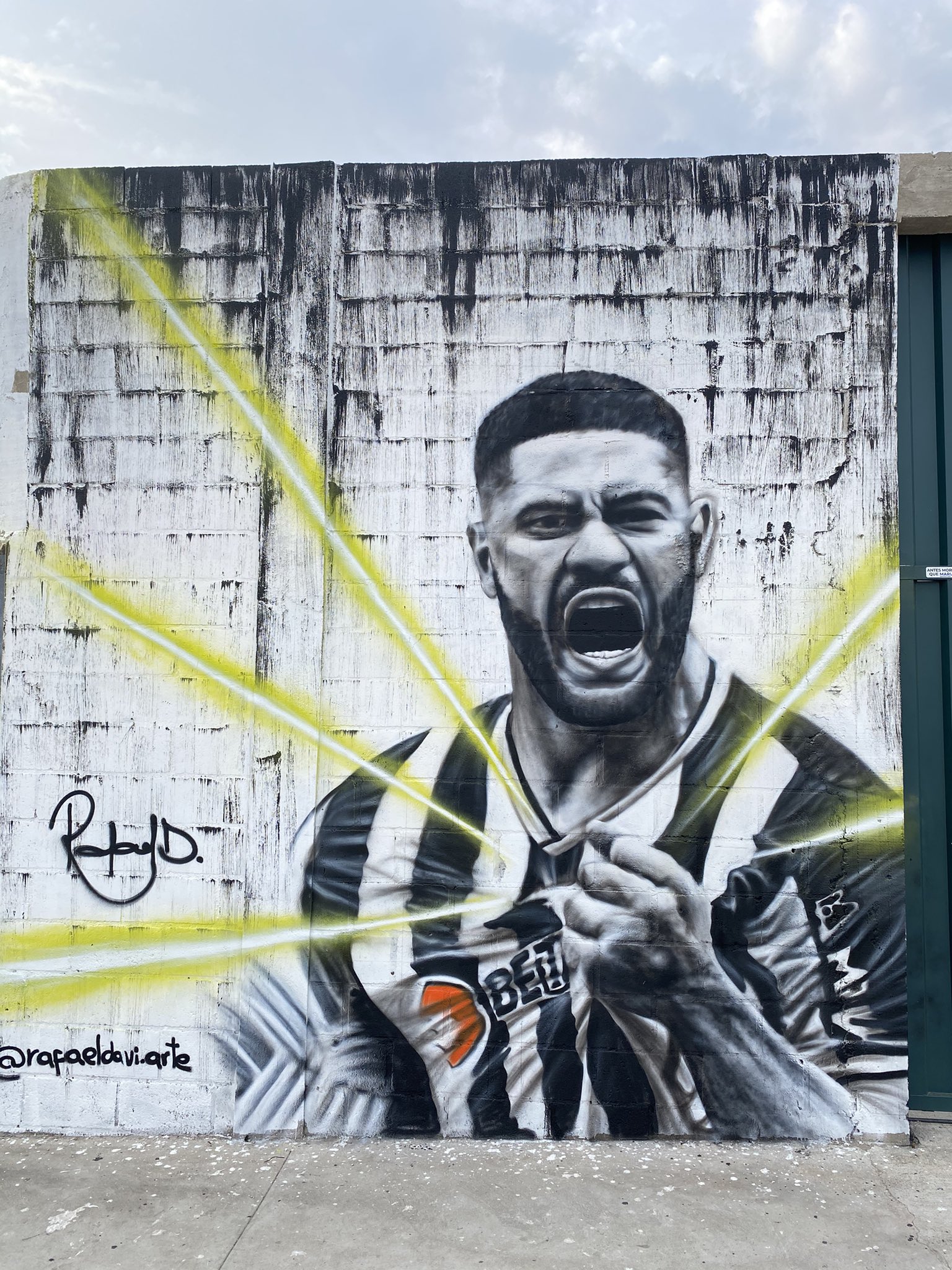 galo grafite 6