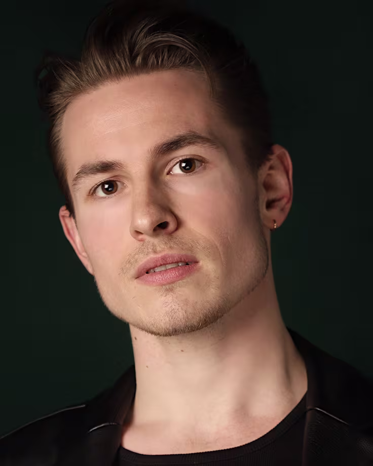 abenteuerland-tour-cast-Jakob-Wirnsperger-736x920-2025