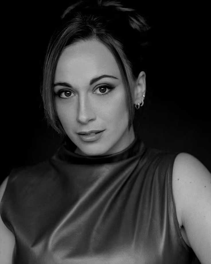 Porträt der Starlight Express Darstellerin Julia Scoatariu