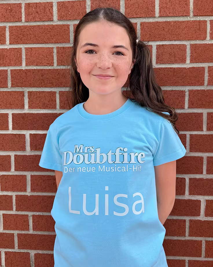 mrs-doubtfire-young-cast-Luisa-736x920-2025