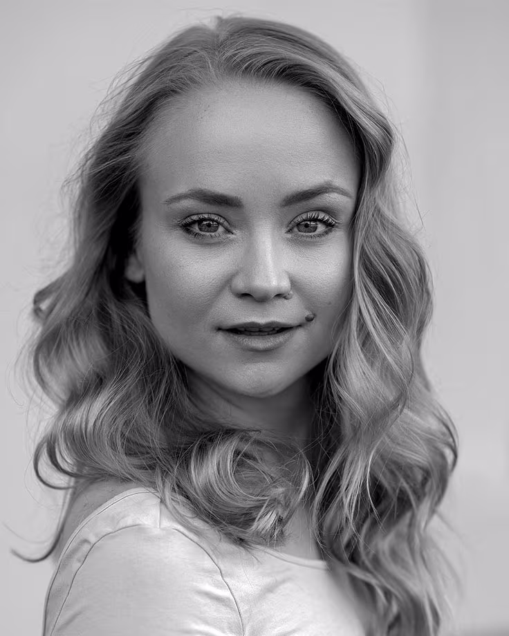 starlight-express-cast-Ida-Swann-credit-736x920-2025