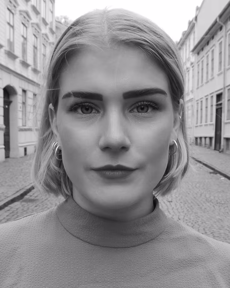 starlight-express-cast-maja-johansson-credit-736x920-2025