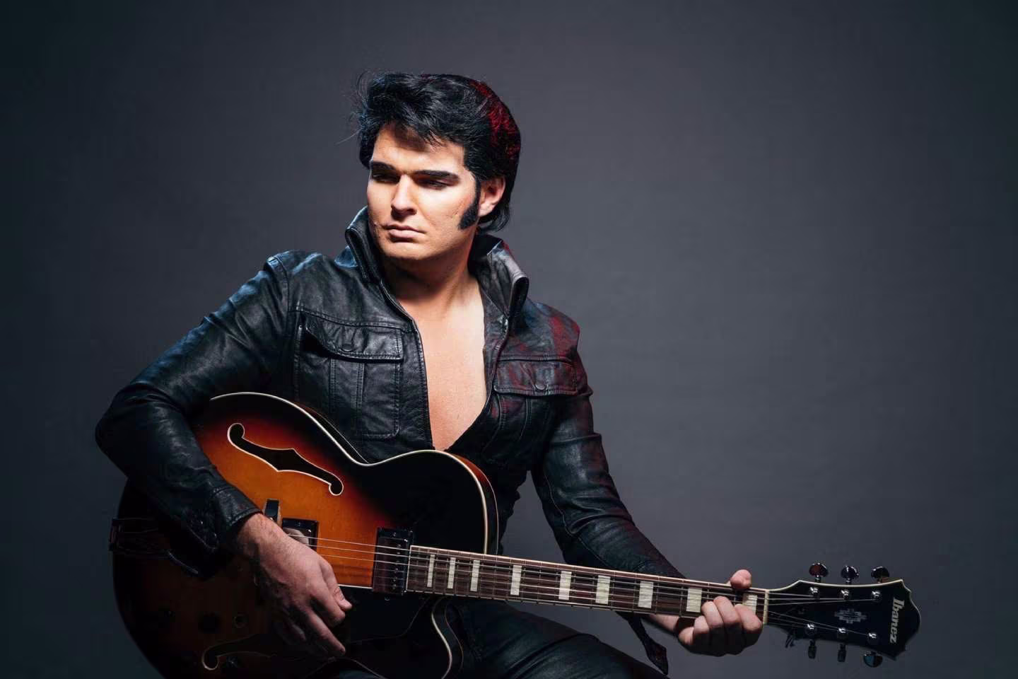 image-galerie-Elvis-Tribute-Artist-World-Tour-02-Ben-Thompson-1440px