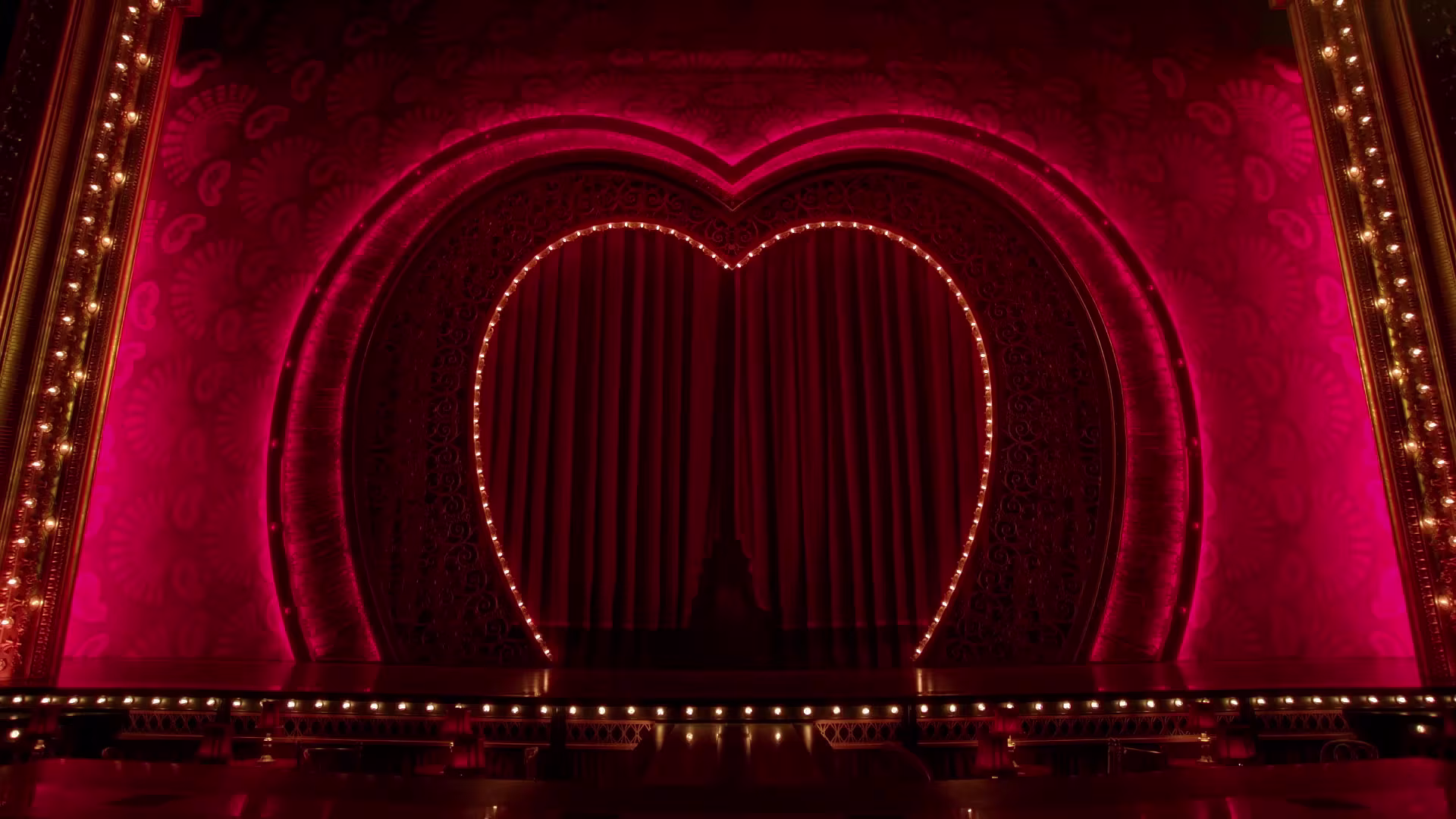 moulin-rouge-Video-Liebe-Leidenschaft-und-Glamour-1080-mp4-2024-youtube-video-thumb
