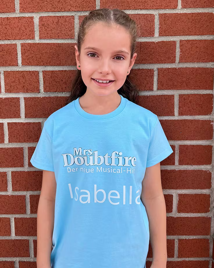 mrs-doubtfire-young-cast-Isabella-736x920-2025