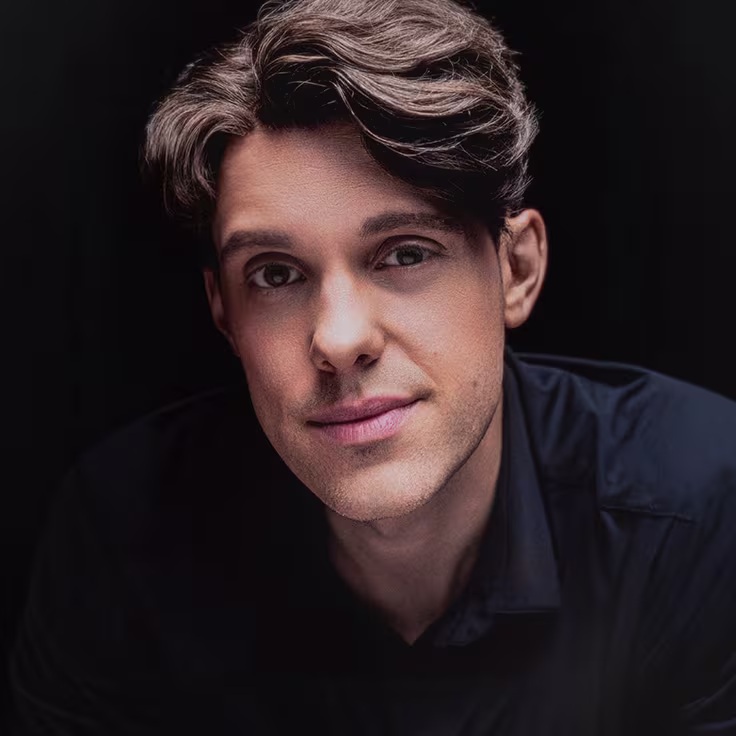 Headshot von Moulin Rouge Cast-Mitglied