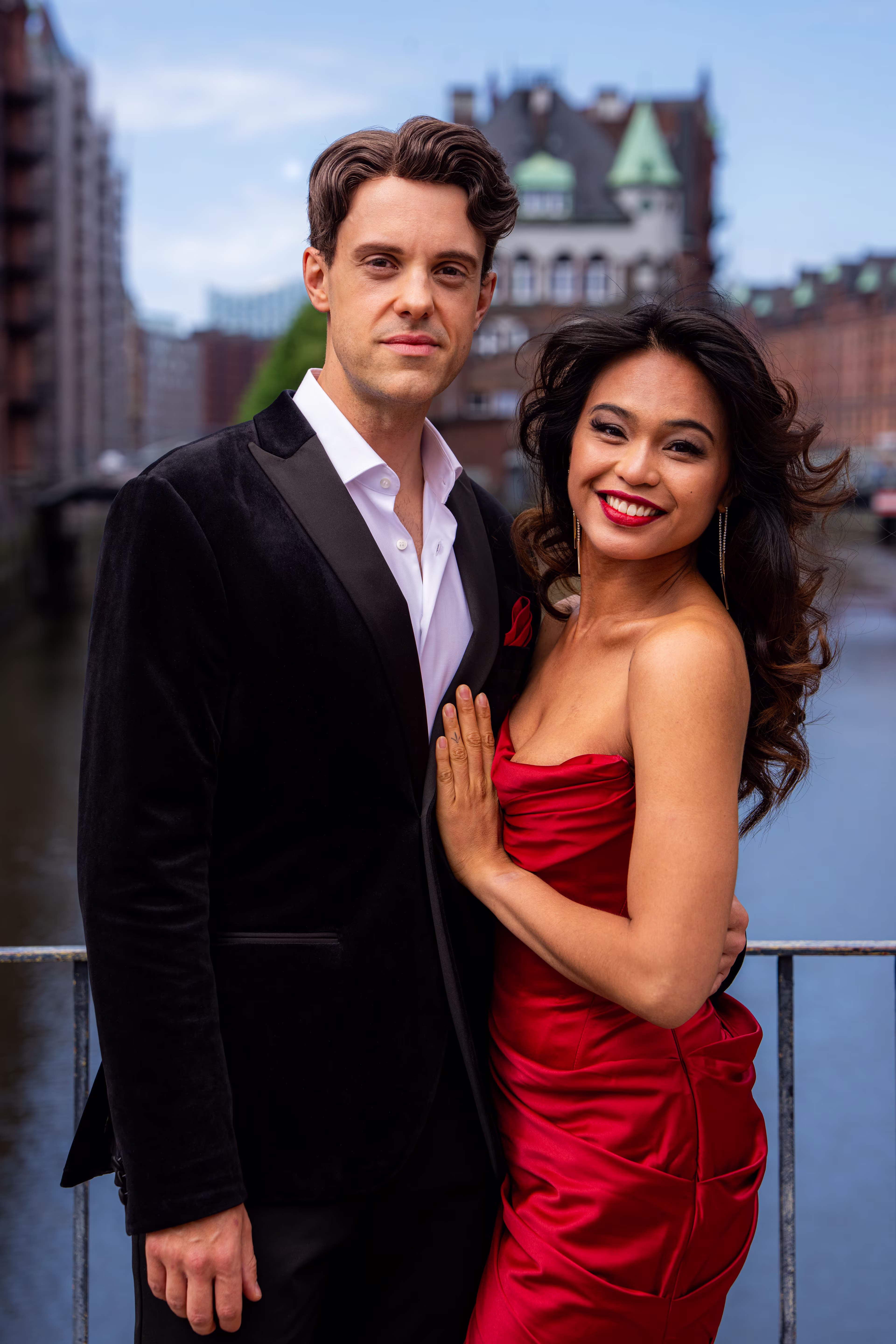 Jonas Hein und Mae Ann Jorolan | Foto: ATG Entertainment