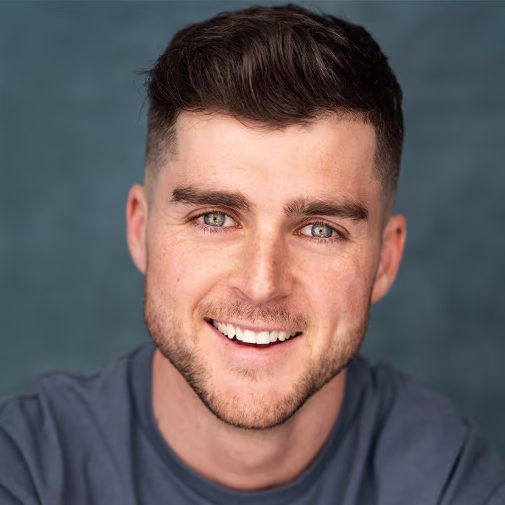 Headshot von Kinky Boots Cast-Mitglied Liam Doyle