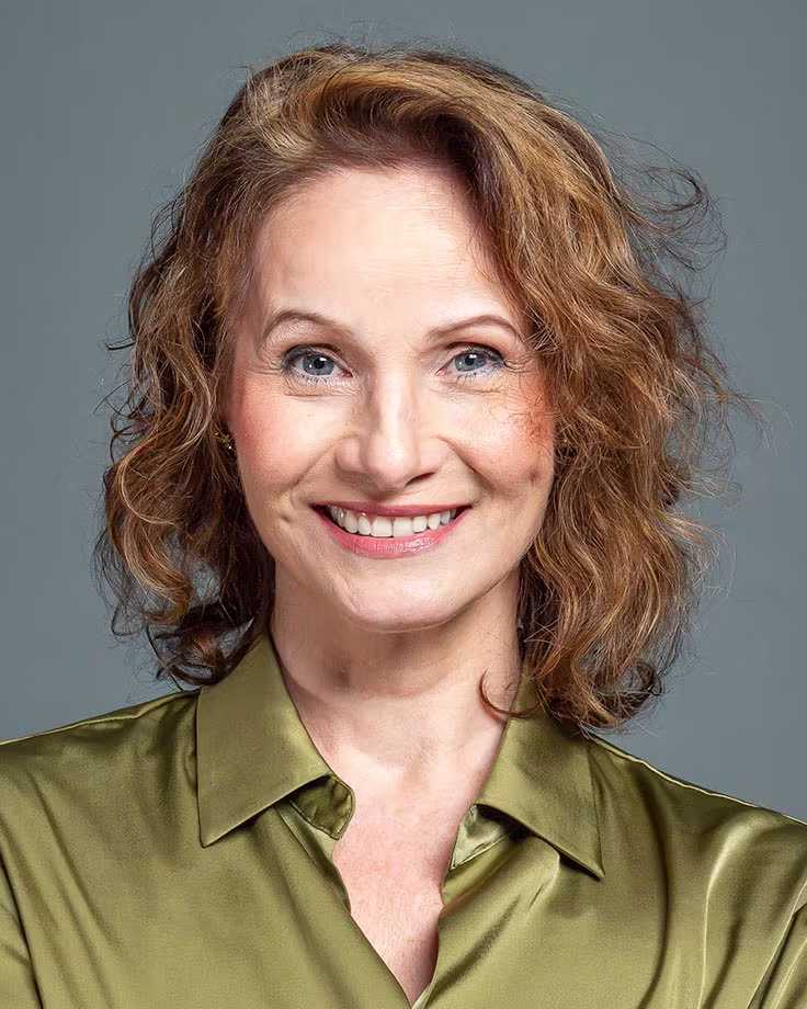 harry-potter-cast-karin-seyfried-736x920-2025