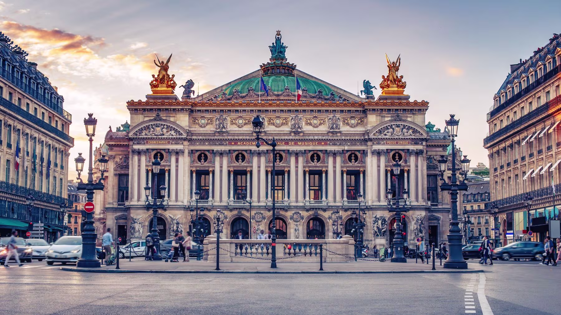 Die Opera Garnier im Herzen von Paris.