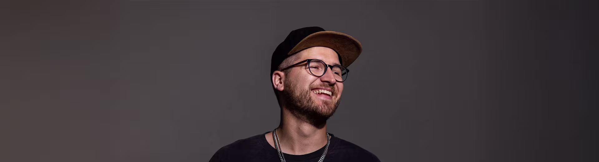 Ein Portrait von Clemens Brock