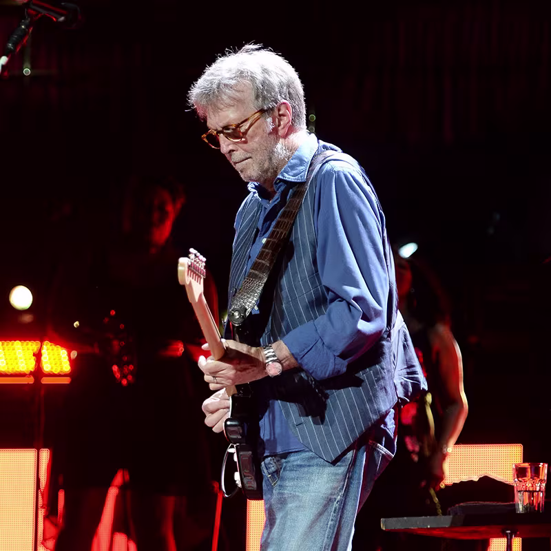 Eric Clapton spielt Gitarre