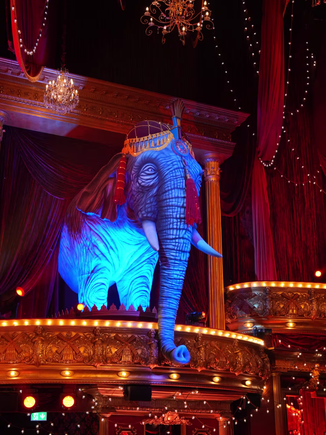 moulin-rouge-themenkampagne-theater-bildergalerie-slide3