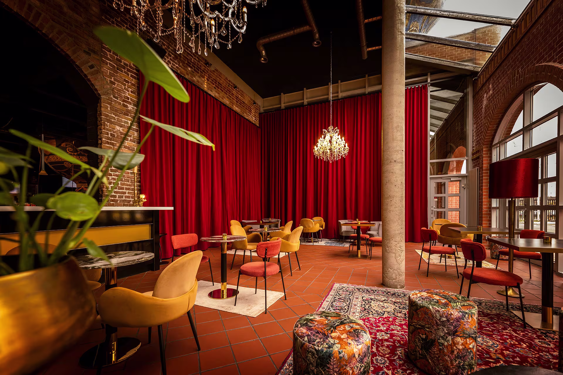 capitol-theater-lounge-03-1920x1080-credit-jochen-quast-2024