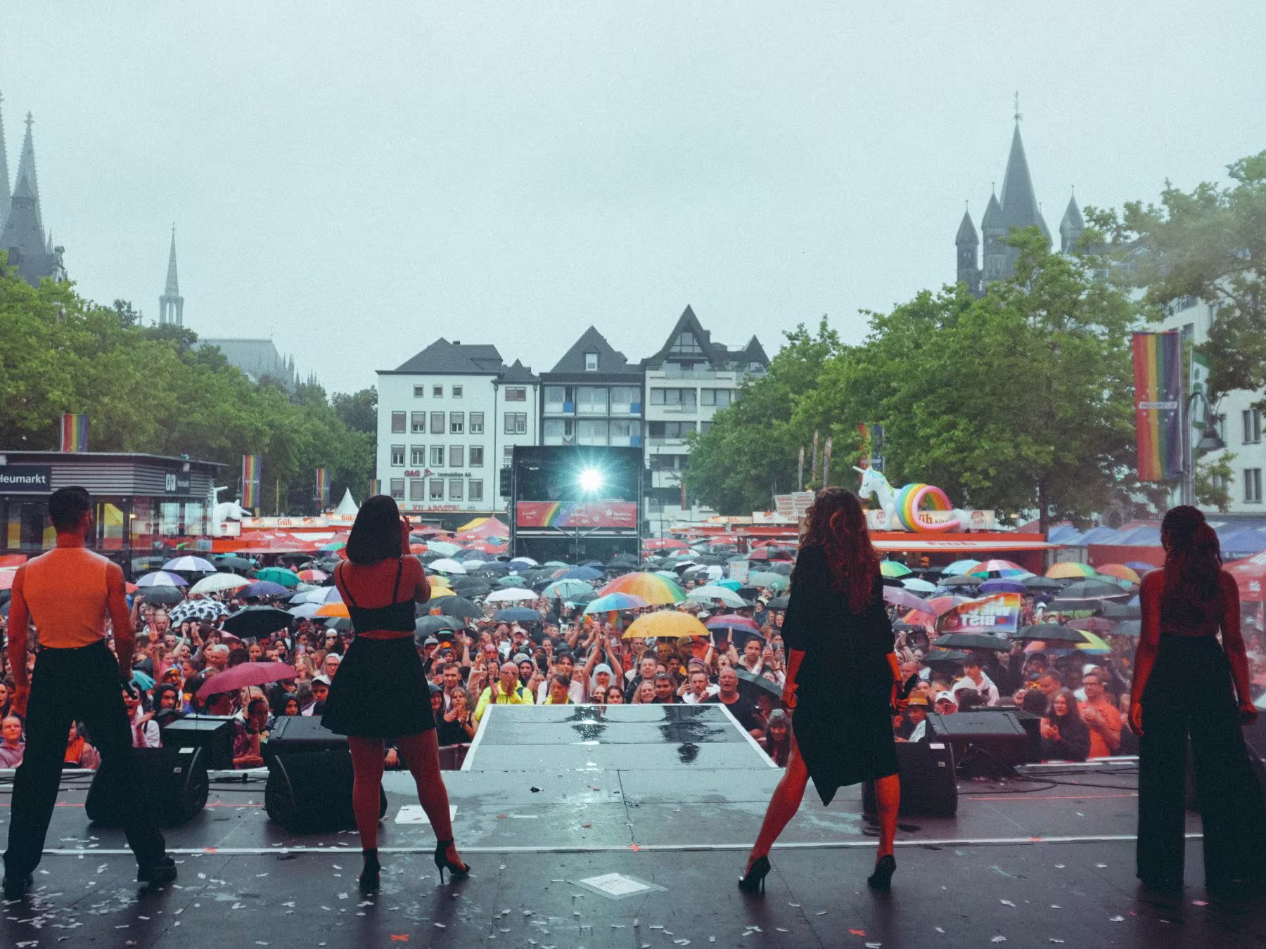 Moulin Rouge! Das Musical beim CSD auf dem Heumarkt