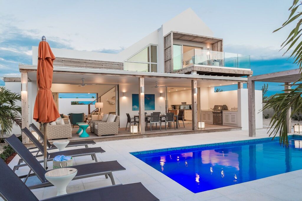 Turks and Caicos for NYE - Image 1