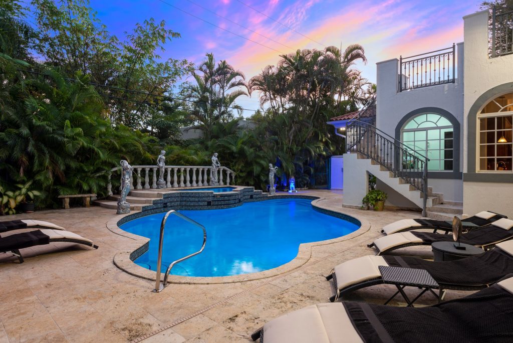 Los Angeles, Miami and Cabo Rentals Available This Summer - Image 16