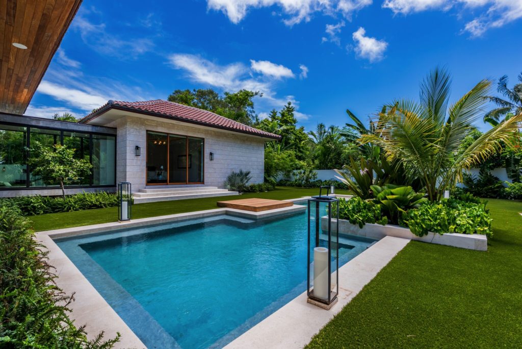 Book your luxurious Super Bowl accommodation now! - Image 5