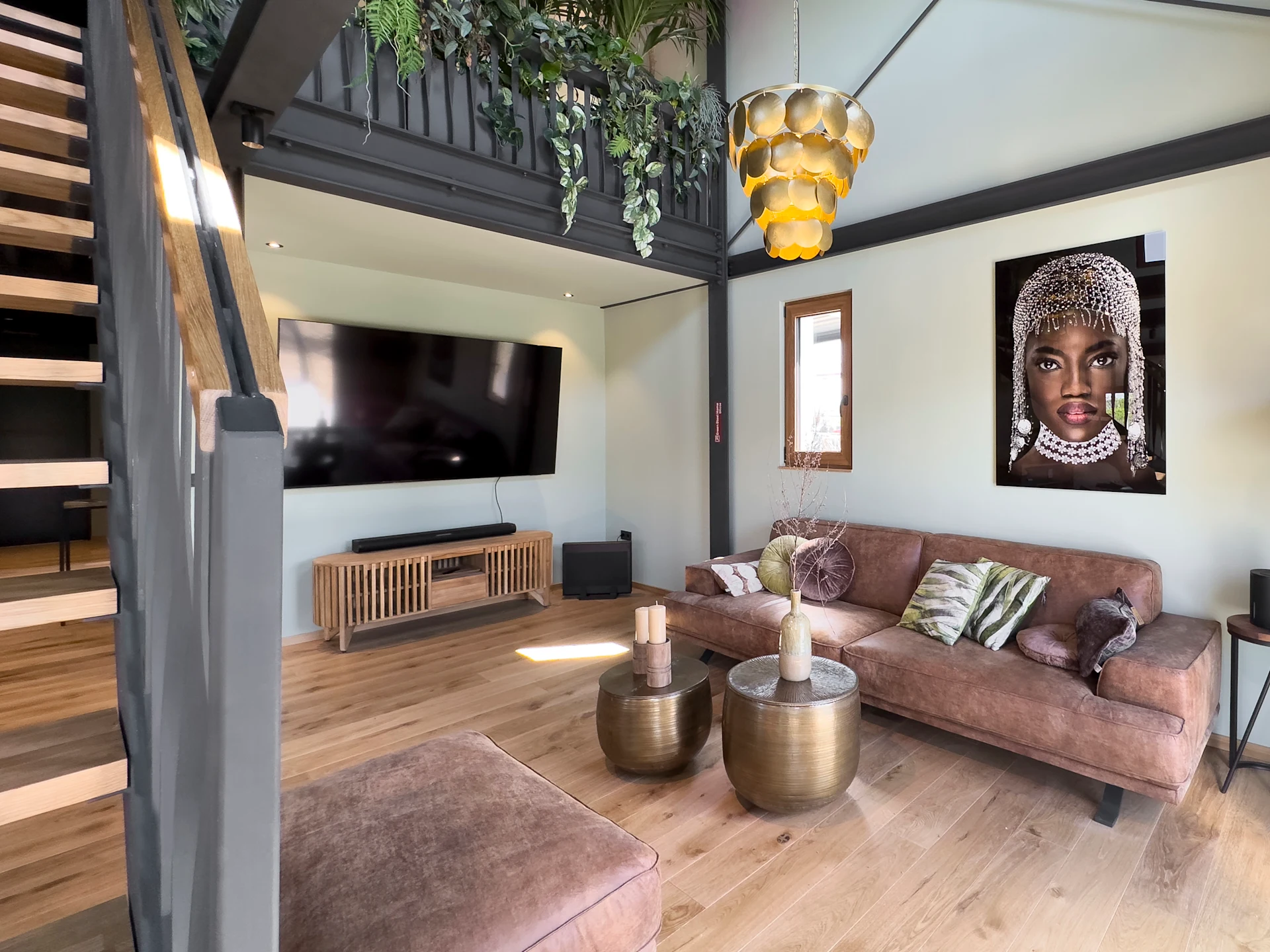 Bild Green Steel Home 02