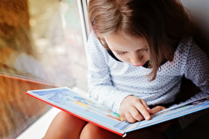 Should a 5 year old read fluently?