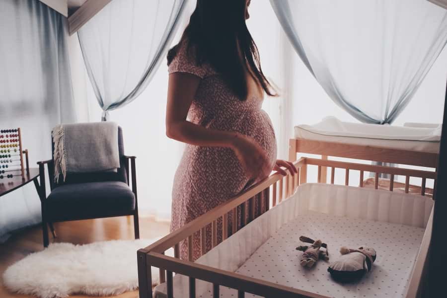 Studentka w ciąży na studiach: dziennych i zaocznych [podania i L4]