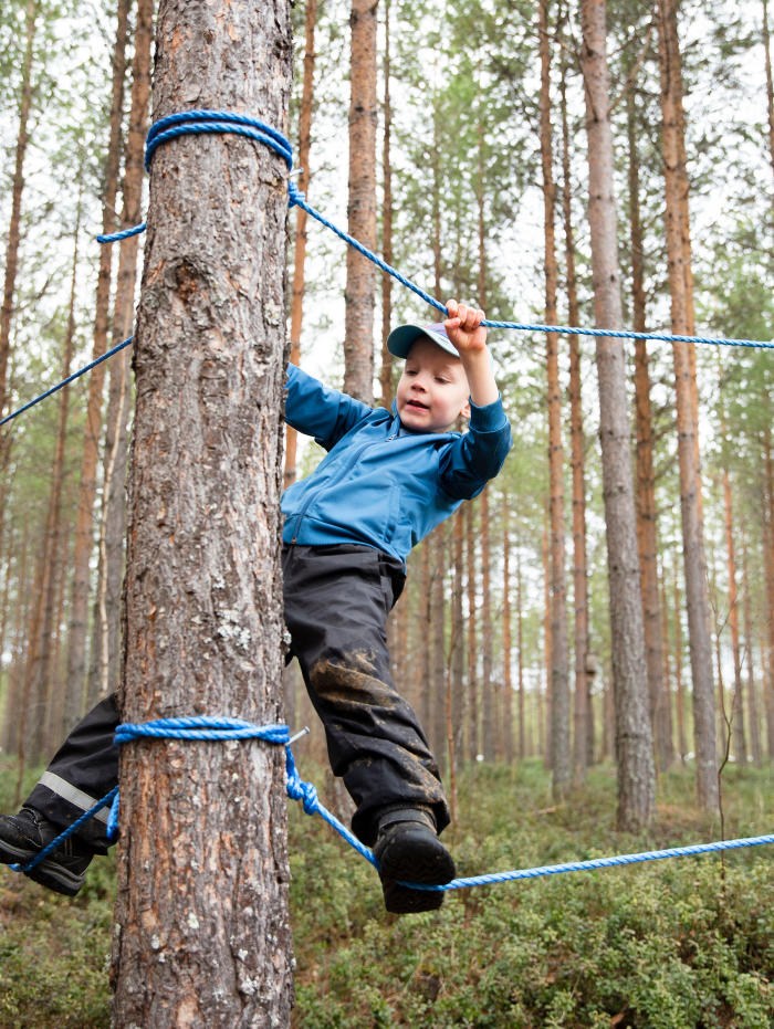 Pirkka6-8 24 perhejuttu 7