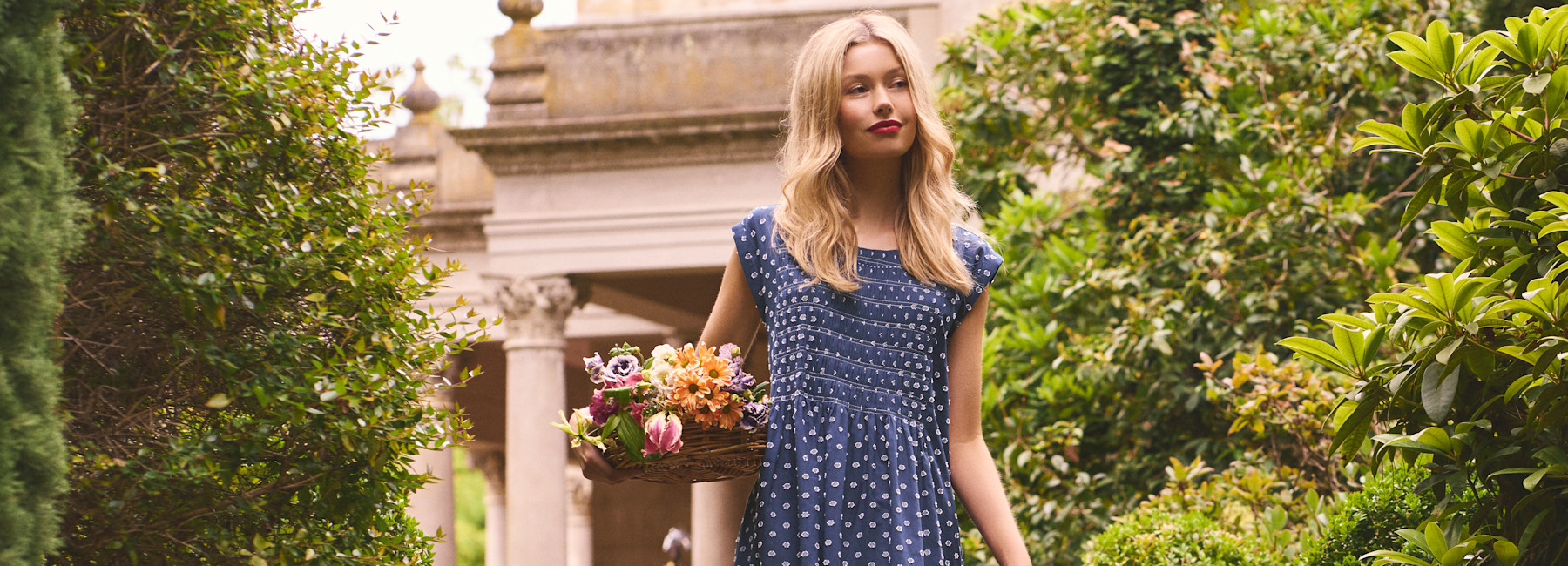 shop header