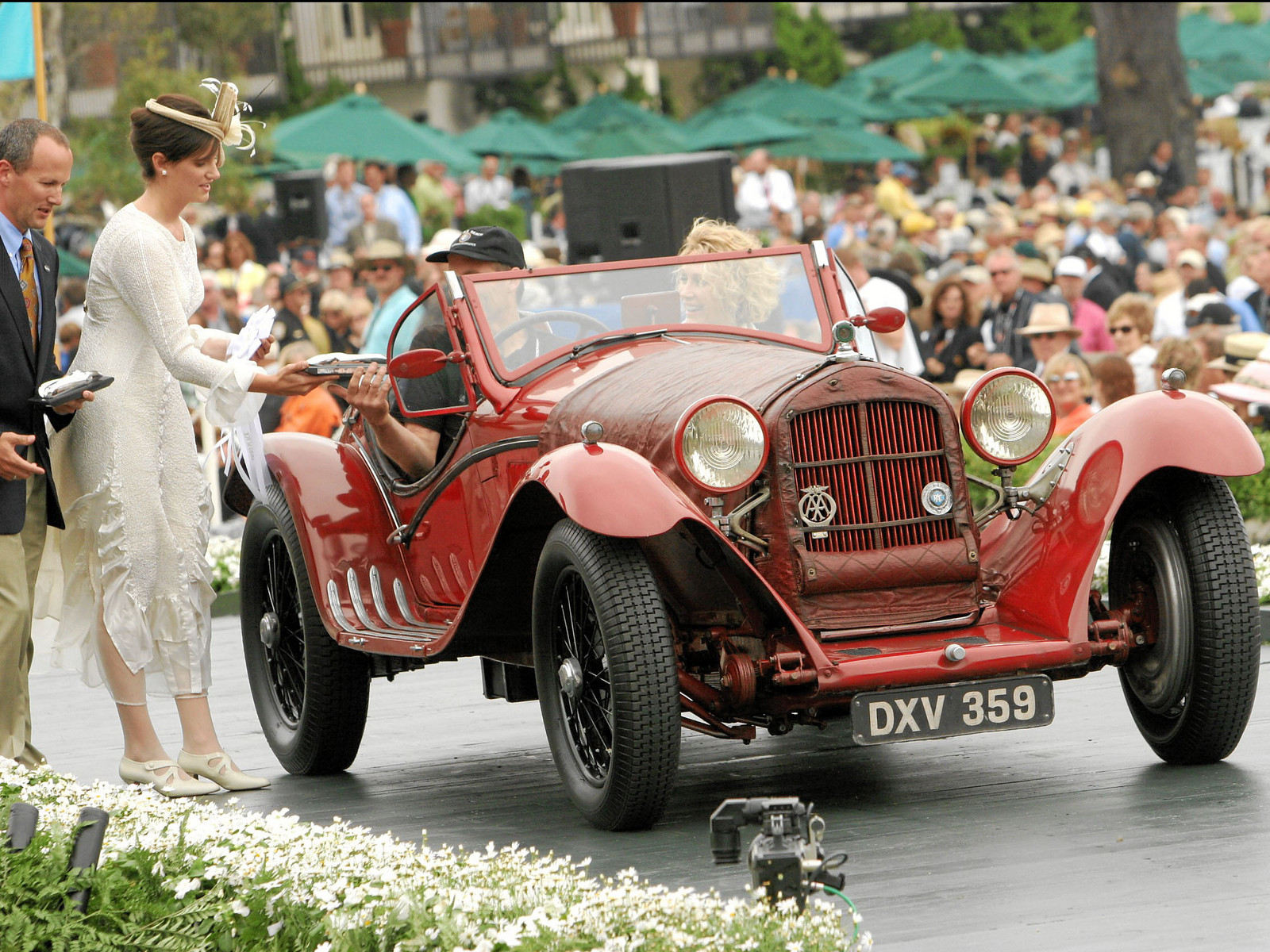 8C 2300 Touring Spider image