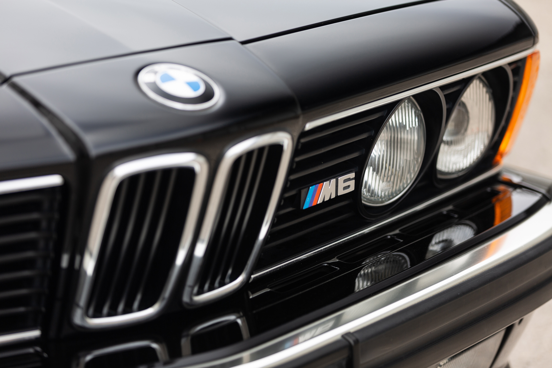 1-1988 BMW M6 22