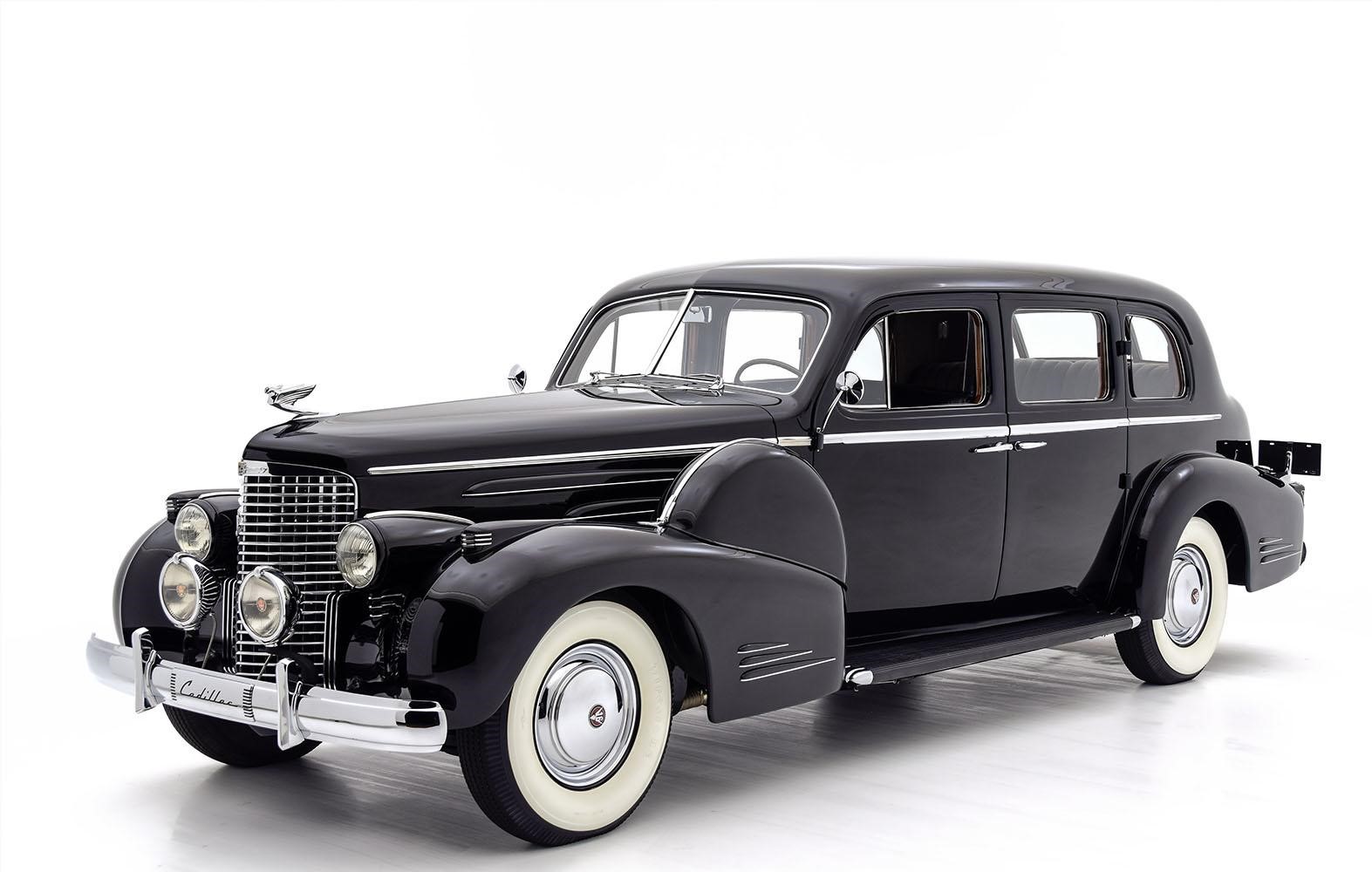 TOWN CAR SERIE 38-9053 V16 image