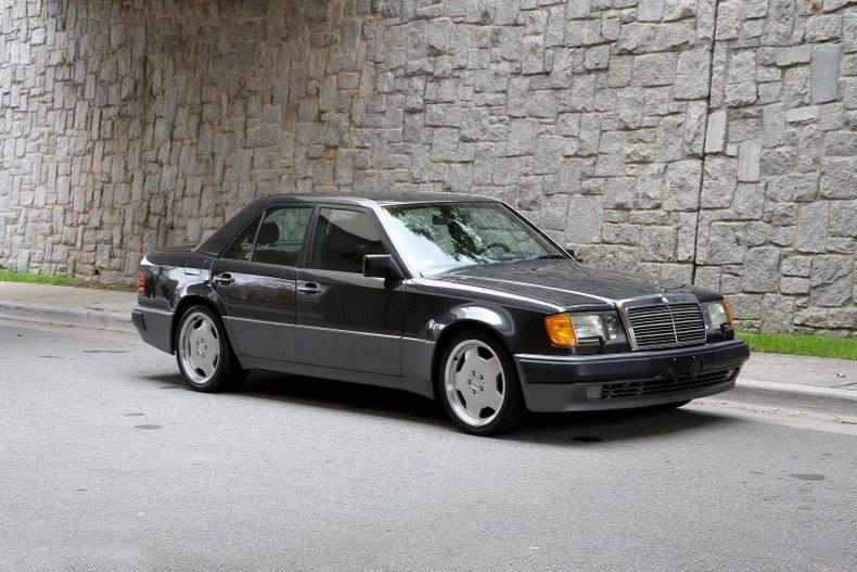 500E image 1