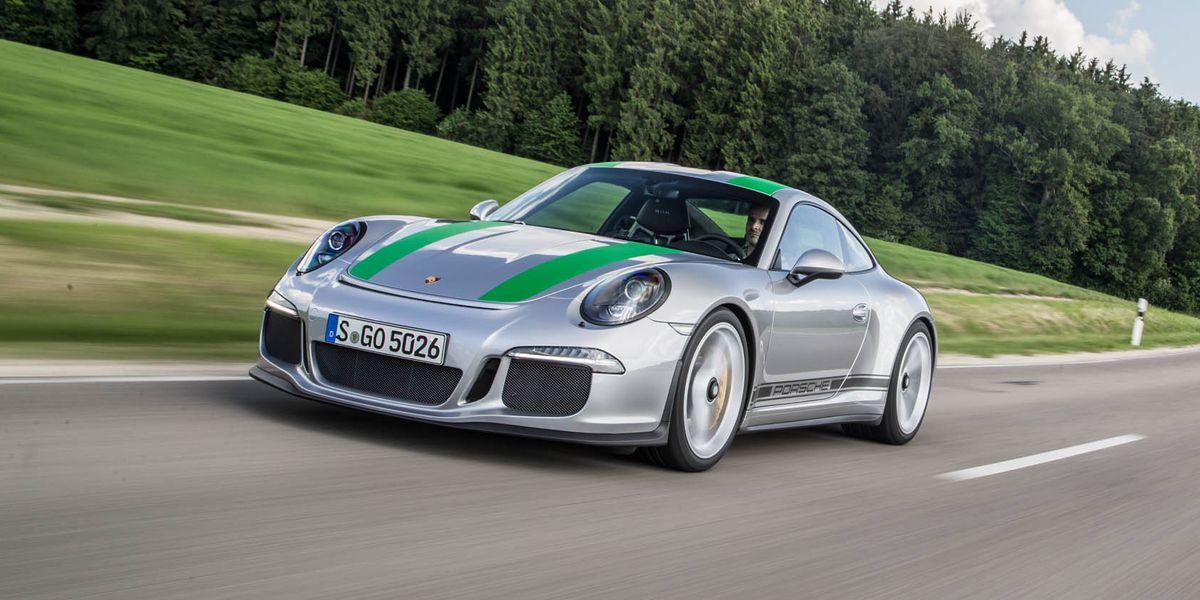 911 R image
