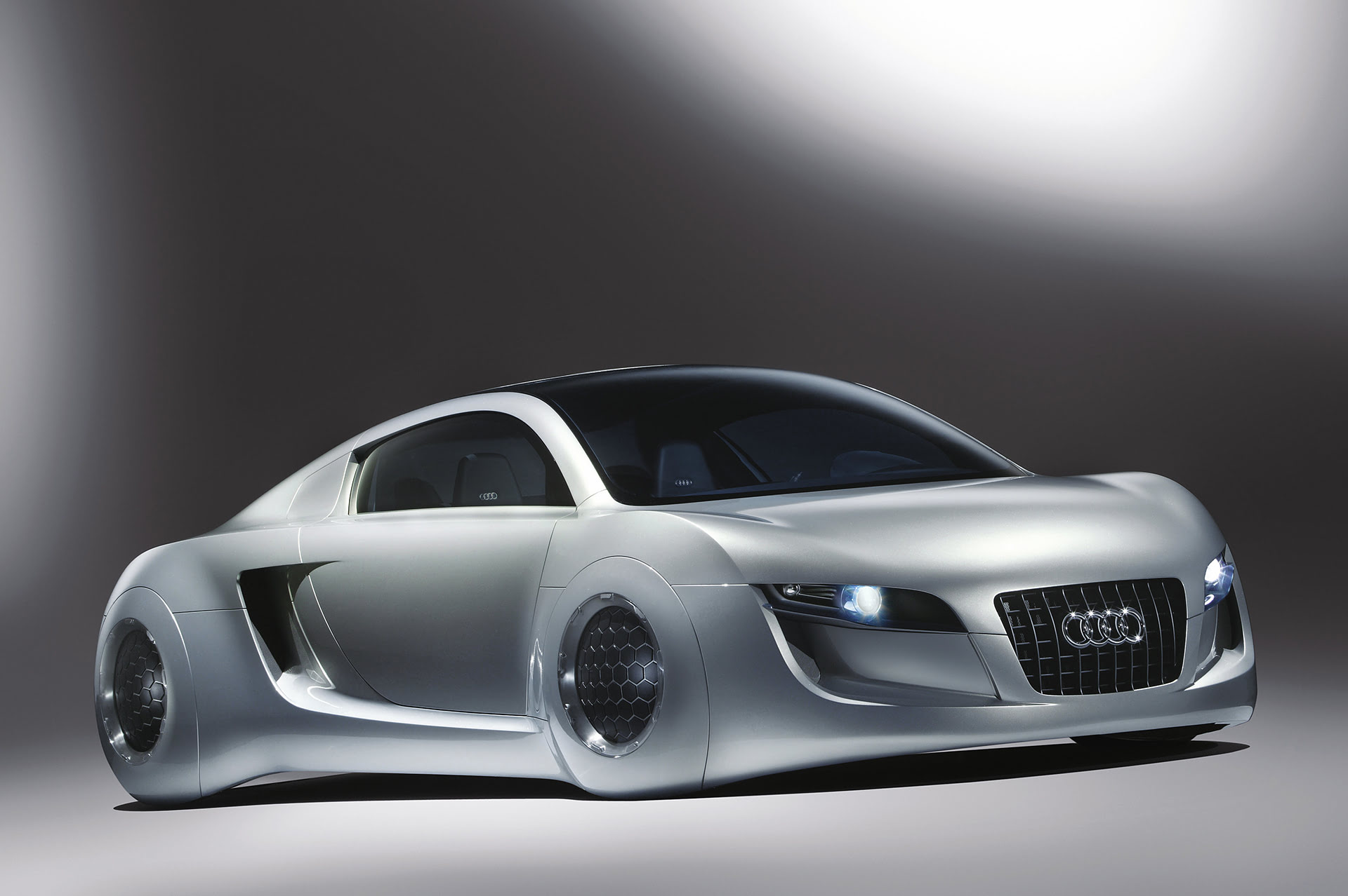 Broken Dreams: Audi RSQ. Spherical wheels to drive towards tomorrow image