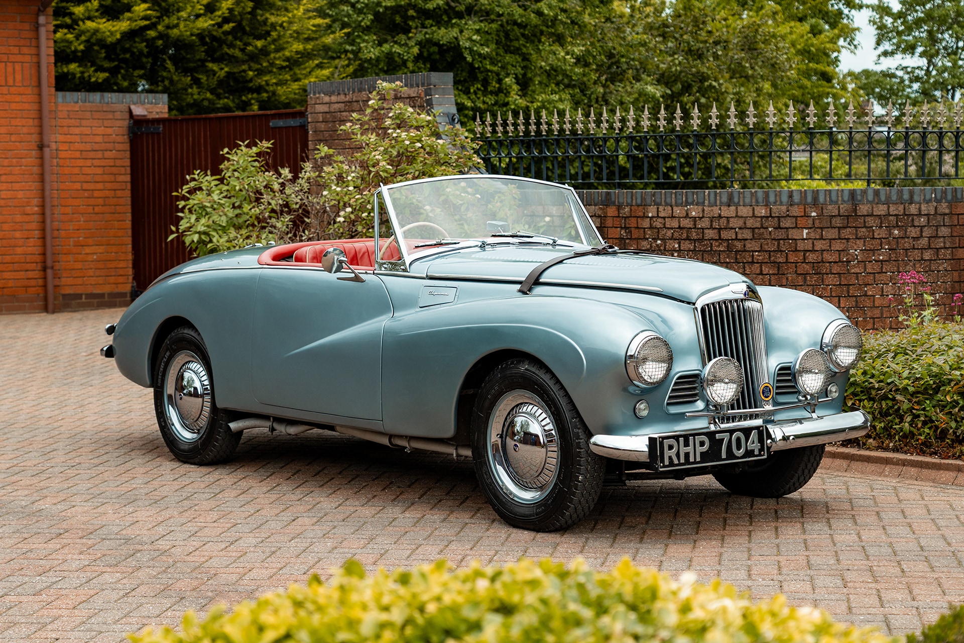 H&H and ACA Auctions. A shame not to have been there… image