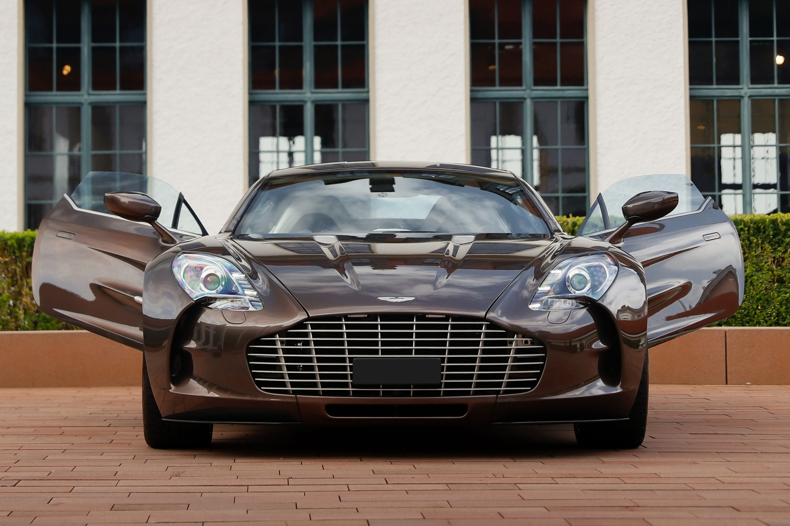 2012-Aston-Martin-One-77-scaled