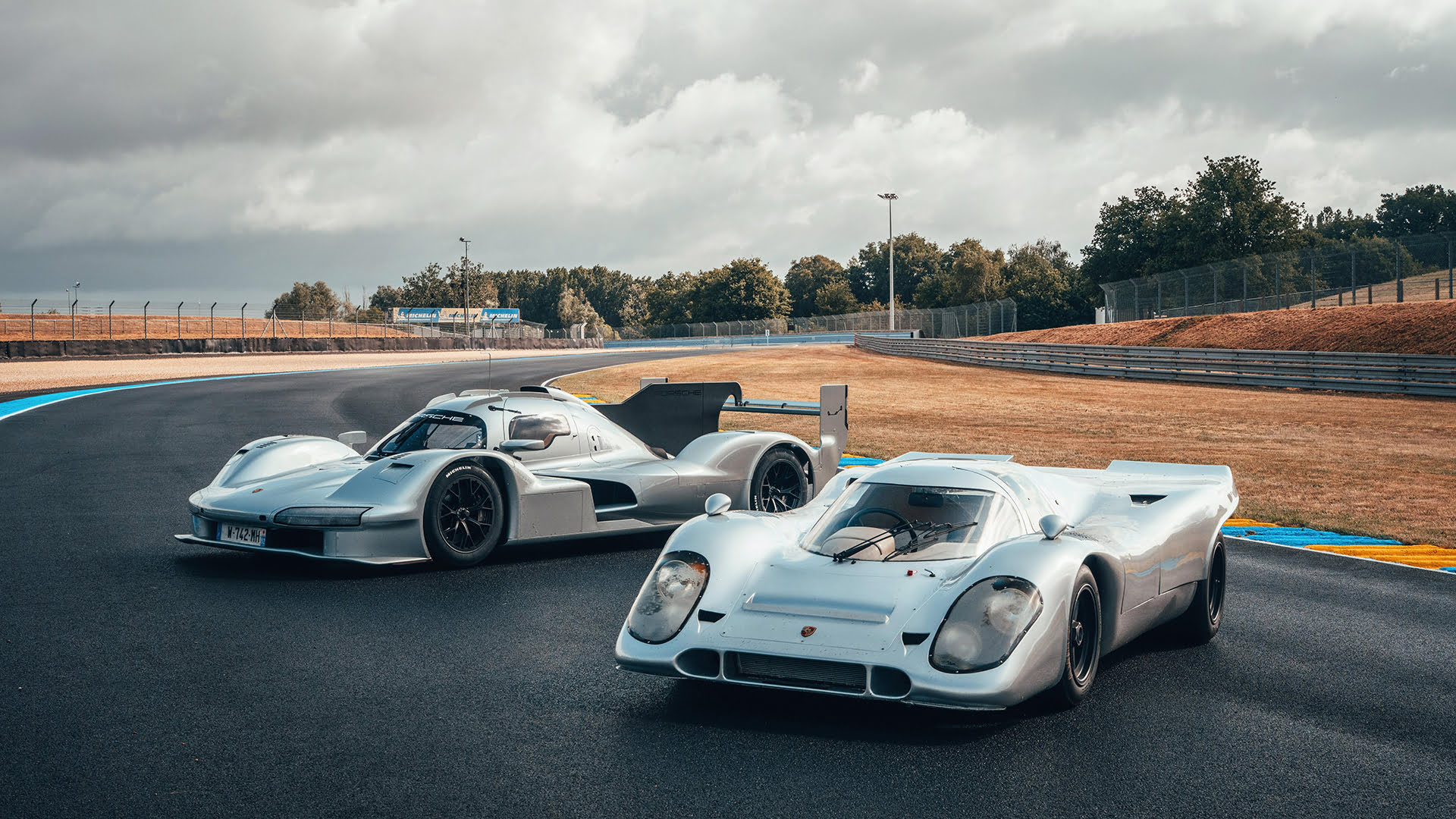 917 and 963 road cars - 1