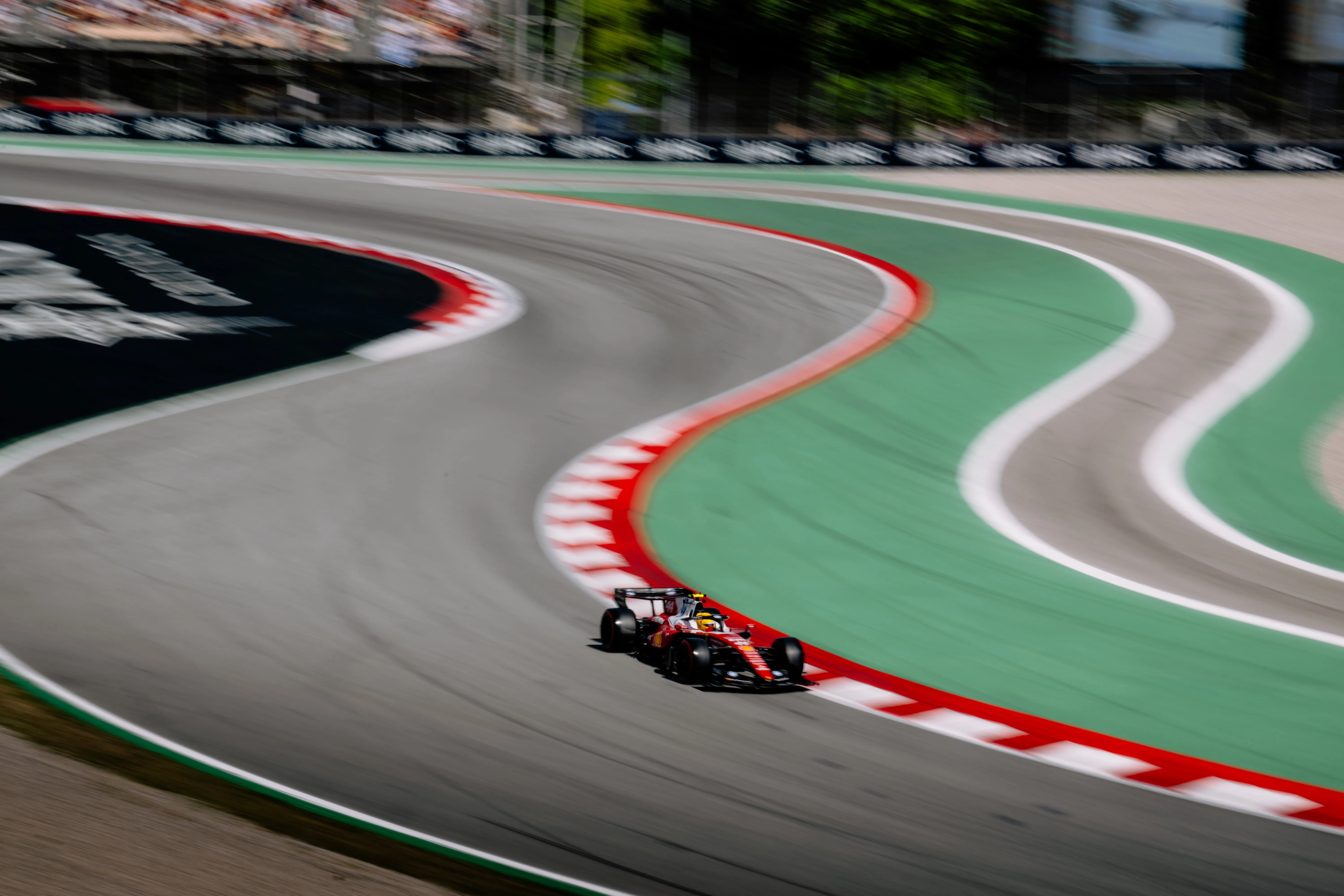 Lewis Hamilton. When a champion knows how to win again