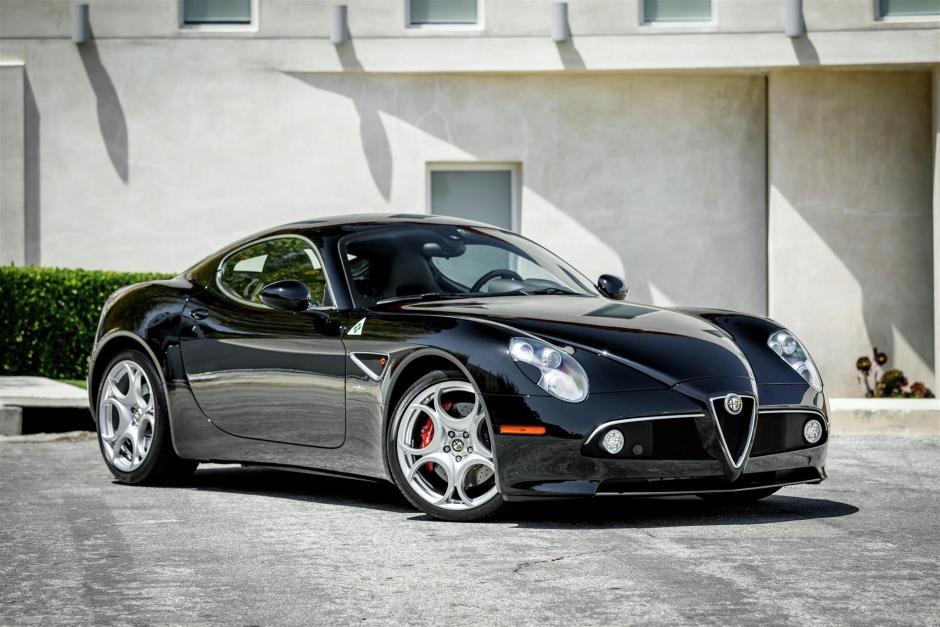 8C Competizione image 2