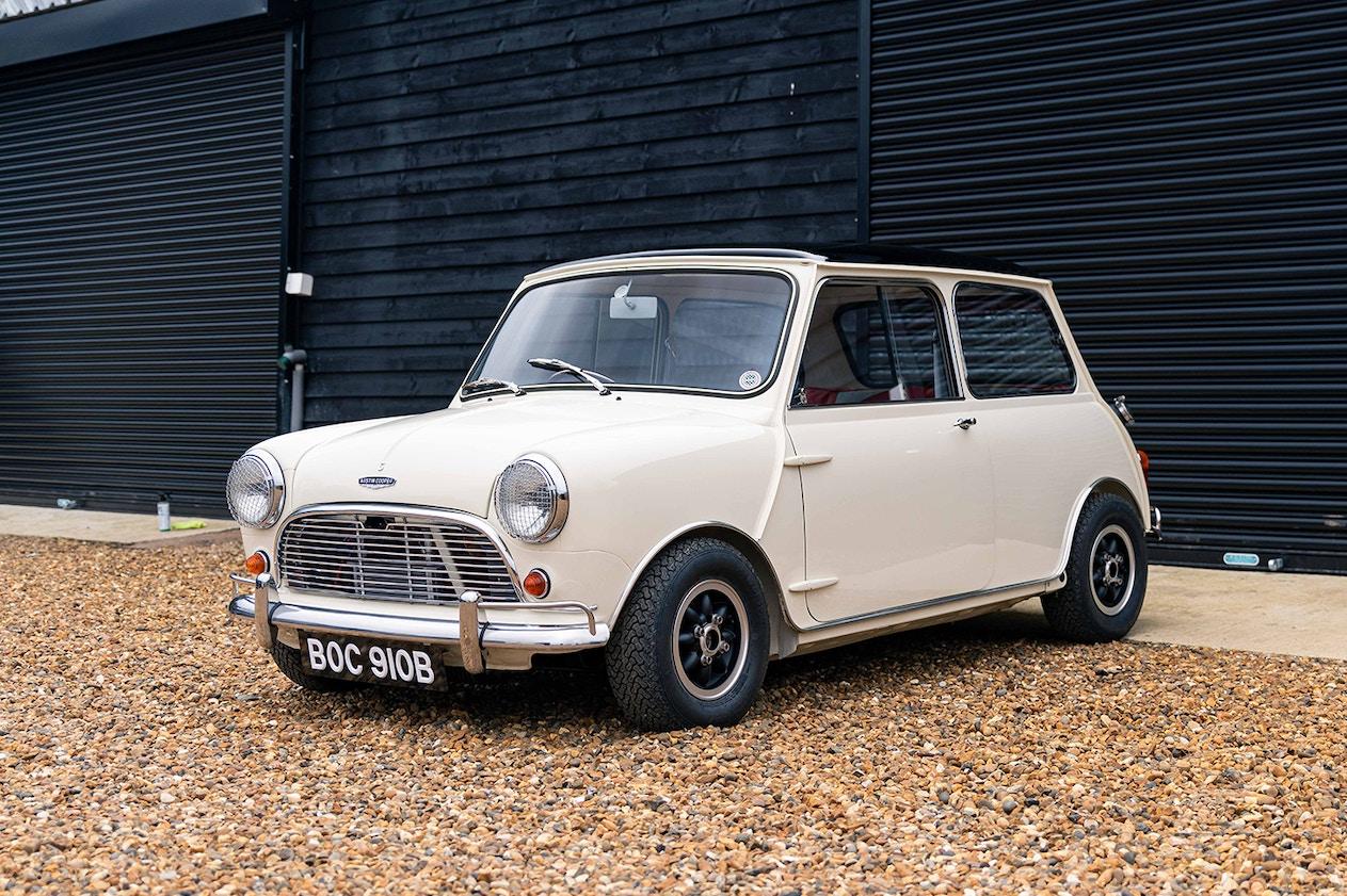 Mini Cooper image 2