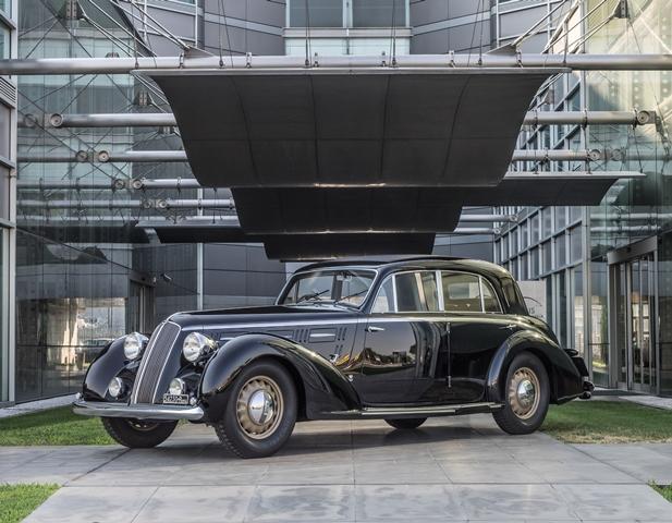 Astura Gran Sport berlina image 2