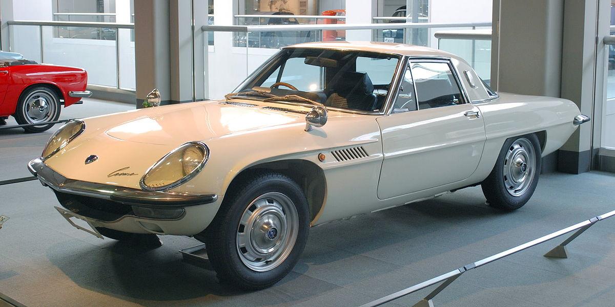 Cosmo Series 1 Coupe image 2