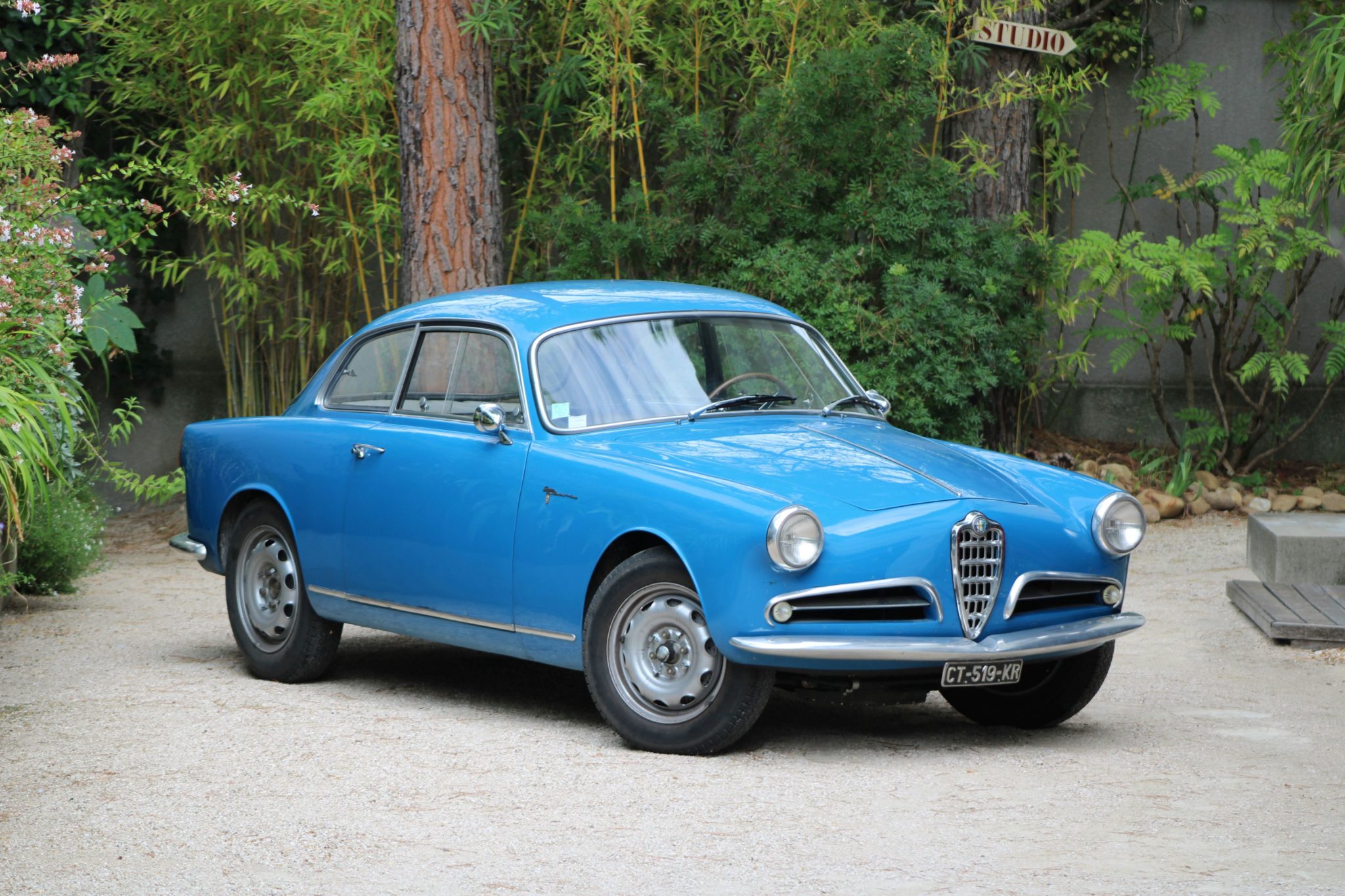 9-1957-Alfa-Romeo-Giulietta-Sprint-Veloce-Alleggerita-2048x1365