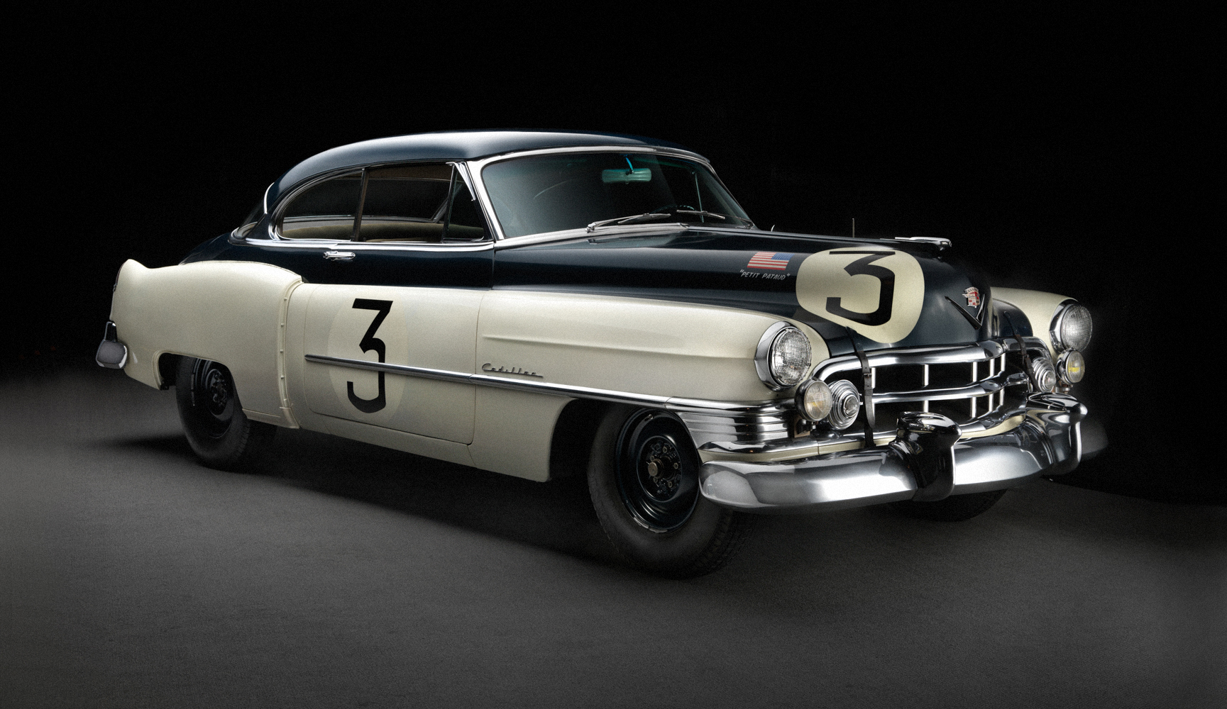 1-1950-Cadillac-at-Le-Mans